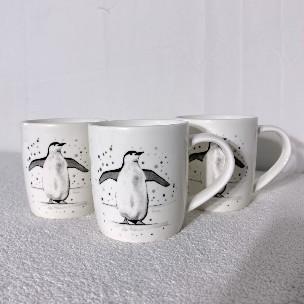 Casa Signature White Grey Ceramic Penguin Mugs X3